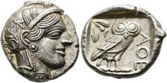 GRIECHISCHE MÜNZEN (D) ATTIKA. Athen. Tetradrachme (17,21 g), ca. 454-404 v. Chr. Av.: Kopf der Athena mit attischem Helm und Lorbeerkranz n.r. Rv.: AΘE, Eule n.r., Kopf v.v., dahinter Olivenzweig und