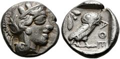 GRIECHISCHE MÜNZEN ATTIKA. Athen. (D) Drachme (4,21 g), ca. 454-404 v. Chr. Av.: Kopf der Athena mit attischem Helm und Lorbeerkranz n.r. Rv.: AΘE, Eule n.r., Kopf v.v., dahinter Olivenzweig, alles im