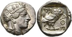 GRIECHEN ATTIKA. Athen. . (D) Tetradrachme (17,22 g), ca. 430-420 v. Chr. Av.: Kopf der Athena mit attischem Helm und Lorbeerkranz n.r. Rv.: AΘE, Eule n.r., Kopf v.v., dahinter Olivenzweig und Mondsic