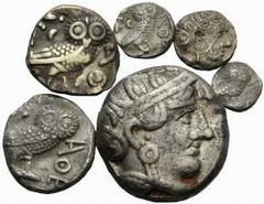 ANTIKE LOTS Kleines Lot mit 6 Silbermünzen der Sabäer (Arabia Felix), alle nach dem Vorbild der attischen Tetradrachmen (Athena/Eule): eine Tetradrachme, zwei Drachmen, zwei 1/4 Drachmen und eine 1/8 