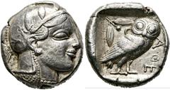 GRIECHISCHE MÜNZEN ATTIKA. Athen. Tetradrachme (17,12 g), ca. 465/460-449 v. Chr. Av.: Kopf der Athena mit attischem Helm und Lorbeerkranz n.r. Rv.: AΘE, Eule n.r., Kopf v.v., dahinter Olivenzweig und