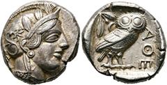 GRIECHISCHE MÜNZEN ATTIKA. Athen. Tetradrachme (17,19 g), ca. 454-404 v. Chr. Kopf der Athena mit attischem Helm und Lorbeerkranz / Eule, dahinter Olivenzweig und Mondsichel, alles im Quadratum Incusu
