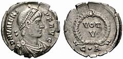 Roman Imperial Coinage Valens, AD 364-378 Siliqua (1.58g), Constantinopolis, 1st officina AD 364-367. Av.: DN VALENS - PF AVG, pearl-diademed, draped and cuirassed bust r. Rv.: VOT / V // C.A (in ex.)