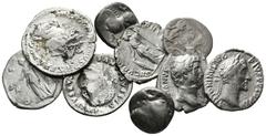 VARIA UND LOTS Lot Restsammlung (9). Lot aus circa 9 antiken Münzen: 2x keltische Obole, 1x Quinar der Republik (Crawford 332/1), 1x Denarius des Vespasianus (wellig), 1x Denarius des Hadrianus (Randa
