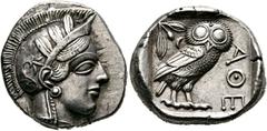 GRIECHISCHE MÜNZEN ATTIKA. Athen. Tetradrachme (17,17 g), ca. 454-404 v. Chr. Av.: Kopf der Athena mit attischem Helm und Lorbeerkranz n.r. Rv.: AΘE, Eule n.r., Kopf v.v., dahinter Olivenzweig und Mon