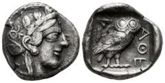 Greek Coins Attica. Tetradrachm. 454-404 BC. Athens. (Gc-2526). (Sng Cop-31). Anv.: Head of Athena right, wearing crested Attic helmet ornamented with three olive leaves above visor and spiral palmett