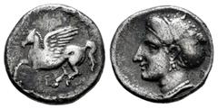 Greek Coins Corinthia. Corinth. Fourée Drachm. 350-300 BC. (Hgc-4, 1866). Anv.: Pegasos flying left. Rev.: Head of Aphrodite to left, wearing pendant earring and pearl necklace; Ϙ controls. Ae. 2,15 g