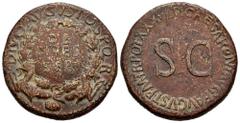 Roman Imperial Divus Augustus. Sestertius. 35-36 AD. Rome. (Ric-I 63). (Bmcre-109). Anv.: DIVO AVGVSTO S P Q R, OB CIVES SER written in three lines on shield, surrounded by oak-wreath and supported by