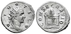 Roman Imperial Divus Titus. Antoninianus. 251 AD. Rome. Commemorative issue struck under Trajan Decius. (Ric-82b). Anv.: DIVO TITO, radiate head right. Rev.: CONSECRATIO, lighted altar. Ag. 3,69 g. Sc