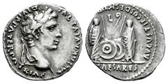 Roman Imperatorial Augustus. Denarius. 7-6 a.C. Rome. (Ric-207). (Bmcre-433). (Rsc-43c). Anv.: CAESAR AVGVSTVS DIVI F PATER PATRIAE. Laureate head on the right. Rev.: AVGVSTI F COS DESIG PR(INC IVVENT