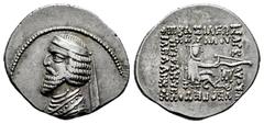 Greek Coins Kingdom of Parthia. Phraates III. Drachm. 62/1-58/7 a.C. Mithradatkart. (Sellwood-38.6 var.). (Shore-172). (Sunrise-337). Anv.: Diademed bust left. Rev.: Archer seated right on omphalos, h