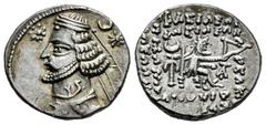 Greek Coins Kingdom of Parthia. Orodes II. Drachm. 50-42 a.C. Ekbatana. (Sellwood-48.8). (Sunrise-373 var.). Anv.: Diademed bust to left; star before, crescent and star behind, torque ending in upward