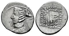 Greek Coins Kingdom of Parthia. Phraates IV. Drachm. 38/7-2 a.C. Rhagai. (Sellwood-52.11). (Shore-280). Anv.: Diademed and draped bust to left, wart on forehead, with pointed beard and segmented neckl