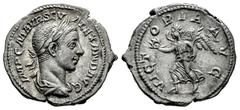 Roman Imperial Severus Alexander. Denarius. 225 d.C. Rome. (Ric-IV 180). (Bmcre-269). (Rsc-564). Anv.: IMP C M AVR SEV ALEXAND AVG, laureate and draped bust to right. Rev.: VICTORIA AVG, Victory runni