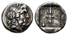 Greek Coins Caria. Kaunos. Drachm. 166-150 BC. Ktetos magistrate. (Sng von Aulock-8102). Anv.: Laureate head of Zeus right. Rev.: Winged thunderbolt; KTH-TOΣ top, monograms K-XA and lyre bottom left. 