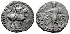 Greek Coins Indo-Skythians. Azes I. Drachm. 58-12 BC. (Senior-105.375D). (Hgc-12,655). Anv.: Azes on horseback to right, wearing cataphractus and holding whip aloft; Karosthi letter before horse. Rev.