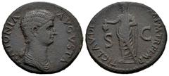 Roman Imperial Antonia. Dupondius. 41-50 AD. Rome. (Ric-I 92 (Claudius)). (Bmcre-166). Anv.: ANTONIA AVGVSTA, draped bust to right. Rev.: TI CLAVDIVS CAESAR AVG P M TR P IMP, Claudius standing to left