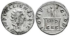 Roman Imperial Gallienus. Antoninianus. 257 AD. Lugdunum. (Ric-22). Anv.: IMP GALLIENVS AVG, radiate and cuirassed bust right. Rev.: IOVI VICTORI, Jupiter standing facing, holding Victory and spear, o