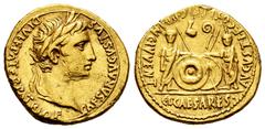 Roman Imperatorial Augustus. Aureus. 2 BC-12 AD. Lugdunum. (Ric-206). (Calicó-176). (Bmc-515). Anv.: CAESAR AVGVSTVS DIVI F PATER PATRIAE. Laureate head right. Rev.: AVGVSTI F COS DESIG PRINC IVVENT. 
