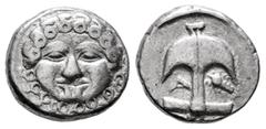Greek Coins Thrace. Apollonia Pontika. Drachm. Century IV BC. (Gc-1655). (Cy-1543). Anv.: Gorgan forehead head. Rev.: Vertical anchor, on the left A, on the right crayfish. Ag. 2,81 g. Choice VF. Est.
