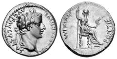 Roman Imperial Tiberius. Denarius. 14-37 AD. Lugdunum. (Ric-30). (Bmcre-48). (Rsc-16a). Anv.: TI CAESAR DIVI AVG F AVGVSTVS. Laureate head of Tiberius right. Rev.: PONTIF MAXIM. Livia (as Pax), holdin