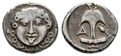 Greek Coins Thrace. Apollonia Pontika. Drachm. Late 5th-4th centuries BC. (SNG BM Black Sea-160/1). (Sng Cop-457). (Tesorillo-Tracia 13, Plate Coin). Anv.: Gorgoneion. Rev.: Anchor; A and crayfish fla