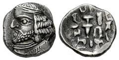 Greek Coins Kings of Persis. Vahšīr (Oxathres). Drachm. 1st century BC – 1st century AD. (Alram-582 var.). (Sunrise-605 var.). (Tesorillo-R. Persis 2, Plate Coin). Anv.: Draped and diademed bust to le