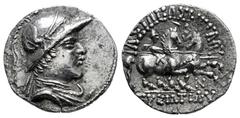 Greek Coins Greco-Baktrian Kingdom. Eukratides I Megas. Drachm. 170-145 BC. (Bopearachchi-7E). (Hgc-12, 136). Anv.: Diademed and draped bust to right, wearing crested helmet adorned with bull's horn a