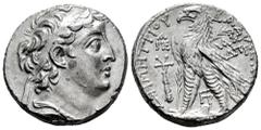 Greek Coins Seleukid Kingdom. Demetrios II Nikator. Tetradrachm. 129-128 BC. (Hgc-9, 1122). Anv.: Diademed and draped bust of Demetrios II to right. Rev.: ΒΑΣΙΛΕ(ΩΣ) ΔΗΜΗΤΡΙΟΥ. Eagle standing left on 