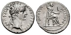 Roman Imperial Tiberius. Denarius. 14-37 AD. Lugdunum. (Ric-I 30 corr.). (Bmcre-48). (Rsc-16a). Anv.: TI CAESAR DIVI AVG F AVGVSTVS, laureate head to right. Rev.: PONTIF MAXIM, Livia, as Pax, seated t