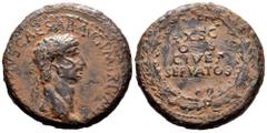 Roman Imperial Claudius. Sestertius. 41-42 AD. Rome. (Ric-96). (Cohen-39). (Bmc-115). Anv.: TI CLAVDIVS CAESAR AVG IMP P M TR P, laureate head to right. Rev.: EX S C OB CIVES SERVATOS in four lines wi