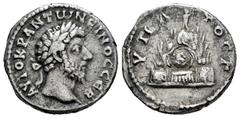 Roman Imperial Marcus Aurelius. Didrachm. 161-166 AD. Caesarea (Cappadocia). (RPC-6941). (Henseler-447/9). (Metcalf-129b). Anv.: ΑΥΤΟΚΡ ΑΝΤѠΝЄΙΝΟϹ ϹЄΒ, Laureate head right. Rev.: YΠATOC Γ, Mount Argae