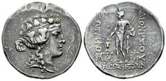 Greek Coins / Grecia Antigua Islas de Tracia. Maroneia. Tetradracma-Tetradrachm. 146 a.C. (Cy-1472). (S-1635). Anv.: Cabeza de Dionisos a derecha. Rev.: Dionisios desnudo con racimo de uvas y dos vara