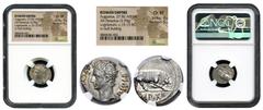 Roman Republican / República Romana Augusto. Denario. 15-13 a.C. Lugdunum. (Ffc-109). (Ric-167B). (Cal-827). Anv.: AVGVSTVS DIVI F. Cabeza desnuda a izquierda. Rev.: (I)MP. X. Toro embistiendo a derec