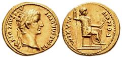 Roman Imperial / Imperio Romano Tiberio. Áureo. 14-37 d.C. Lugdunum. (Ric-25). (Ch-15). (Cal-305d). Anv.: TI CAESAR DIVI AVG F AVGVSTVS. Cabeza laureada de Tiberio a derecha. Rev.: MAXIM PONTIF. Livia
