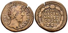 Roman Imperial / Imperio Romano Marco Aurelio. Sestercio. 171 d.C. Roma. (Spink-4992). (Ric-1003). (Ch-495). Rev.: PRIMI / DECEN / NALES / COS III / S C. En cinco líneas dentro de corona de roble. Ae.