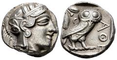 Greek Coins Attica. Athens. Tetradrachm. 440-404 BC. (Gc-2526). (Sng Cop-31). Anv.: Helmeted head of Athena right. Rev.: Owl standing to the right, crescent and laurel behind, AOE to the right. Ag. 16