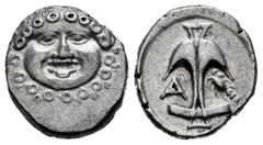 Greek Coins Thrace. Apollonia Pontika. Drachm. 400-380 BC. (Gc-1655). (Cy-1543). Anv.: Facing gorgoneion. Rev.: Anchor; A and crawfish flanking. Ag. 2,88 g. XF. Est...60,00. SPANISH DESCRIPTION: Traci