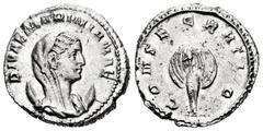 Roman Imperial Diva Mariniana. Antoninianus. 254-256 AD. Rome. (Ric-3). (Rsc-2). Anv.: DIVAE MARINIANAE, diademed, veiled and draped bust right, set on crescent. Rev.: CONSECRATIO, peacock in splendou