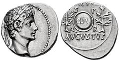 Roman Imperatorial Augustus. Denarius. 20-19 BC. Colonia Patricia (Córdoba). (Rsc-51). (Ffc-32). (Ric-36a). (Cal-796). Anv.: Head laureate or oak of Augustus right. Rev.: CAESAR AVGVSTVS S.P.Q.R. abov