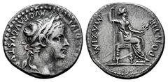 Roman Imperial Tiberius. Denarius. 14-37 AD. Lugdunum. (Ric-30). (Bmcre-48). (Rsc-16a). Anv.: TI CAESAR DIVI AVG F AVGVSTVS, laureate head right. Rev.: PONTIF MAXIM, female figure (Livia?) seated righ
