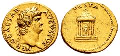 Roman Imperial Nero. Aureus. 65-66 AD. Rome. (Ric-I 61). (Bmcre-101). (C-334). Anv.: NERO CAESAR AVGVSTVS, laureate head to right. Rev.: VESTA, statue of Vesta within domed hexastyle temple, holding p