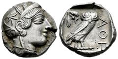 Greek Coins Attica. Tetradrachm. 454-404 BC. Athens. (Gc-2526). (Sng Cop-31). Anv.: Head of Athena right, wearing crested Attic helmet ornamented with three olive leaves above visor and spiral palmett
