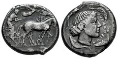 Greek Coins Sicily. Syracuse. Tetradrachm. 450-440 BC. (Boehringer-516 (V271/R367)). (Sng Ans-165). Anv.: Charioteer driving quadriga walking to right, holding goad in his right hand and the reins in 