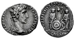 Roman Imperatorial Augustus. Denarius. 7-6 a.C. Rome. (Ric-207). (Bmcre-433). (Rsc-43c). Anv.: CAESAR AVGVSTVS DIVI F PATER PATRIAE. Laureate head on the right. Rev.: (AVGVSTI F COS) DESIG PRIN C IVVE