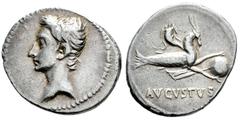 Roman Imperatorial Augustus. Denarius. 27 BC. (Ffc-15). (Ric-547b). (Cal-809). Anv.: Bare head of Augustus left. Rev.: AVGVSTVS below capricorn right bearing cornucopiae on its back and holding globe 