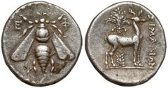 ANCIENT COINS GREECE Ephesos, Ionia, Drachm (202-150 BC) Bee E-Φ / stag, palm tree Grecja, Jonia, Efez, Drachma (202-150pne) Moneta, której przedstawienia nawiązują do jednego z siedmiu cudów świata s