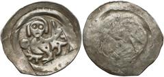 Medieval Österreich, Pfennig - Harpyie dazwischen OT Austria, Fenig - Harpia pomiędzy literami OT Przedstawienie: harpia krocząca w lewo, z głową na wprost, pomiędzy literami O-T. Srebro, średnica 18 