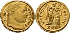 Roman Imperial Licinius I, 308-324. Aureus (Gold, 20 mm, 5.28 g, 1 h), Nicomedia, 315. LICINIVS AVGVSTVS Laureate head of Licinius I to right. Rev. VICTORIAE AVGG NN / SMNΔ Victory standing front, hal