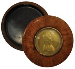 COMMEMORATIVE MEDALS. WORLD MEDALS. Russia. Alexander I (1777-1801-1825), French Fruitwood Snuff or Patch Box, c.1814, the lid inset with a glazed and gilt cliché medal of Alexander, signed H on trunc